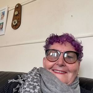 Meet your Posher, Lynette